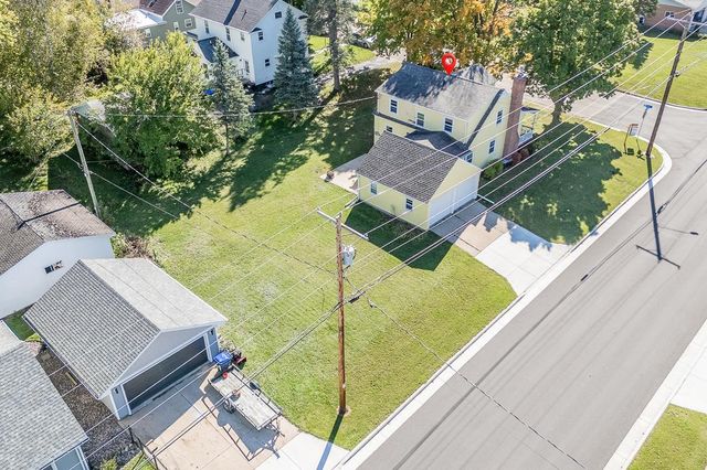 615 BUCK STREET, New London, WI 54961