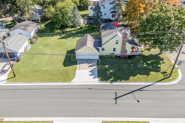 615 BUCK STREET, New London, WI 54961