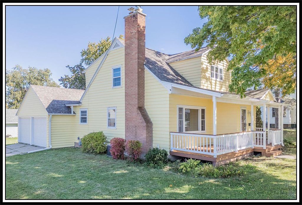 615 BUCK STREET, New London, WI 54961