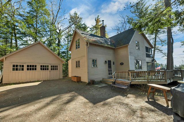 43 Howard Road, Holderness, NH 03245