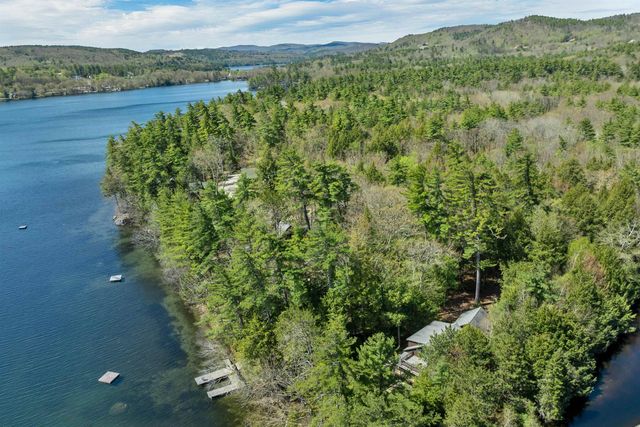 43 Howard Road, Holderness, NH 03245