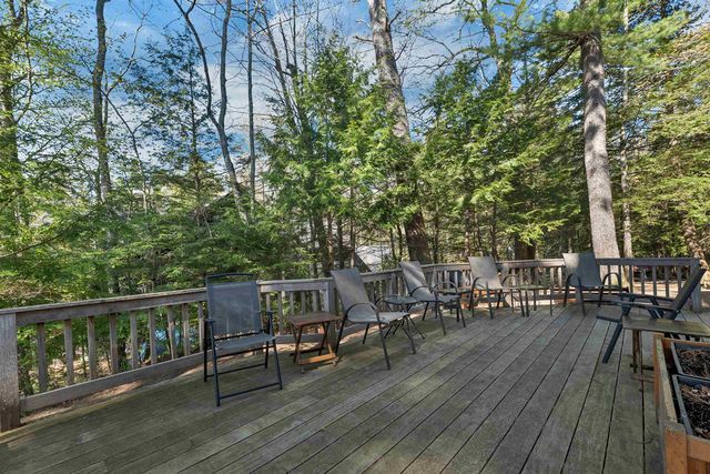 43 Howard Road, Holderness, NH 03245
