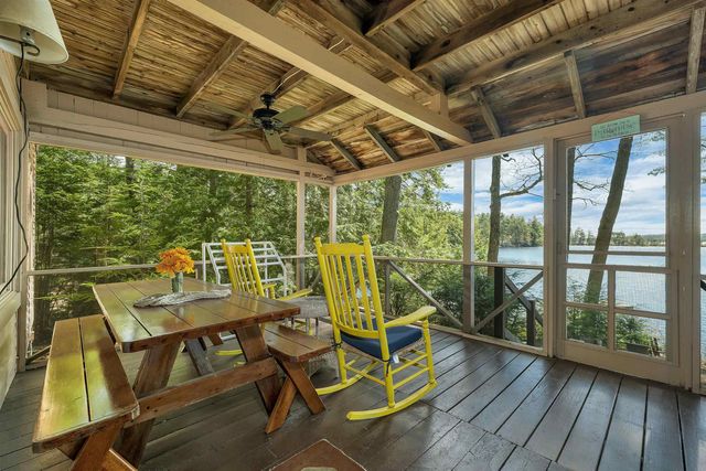 43 Howard Road, Holderness, NH 03245