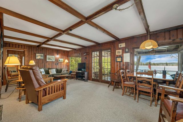 43 Howard Road, Holderness, NH 03245