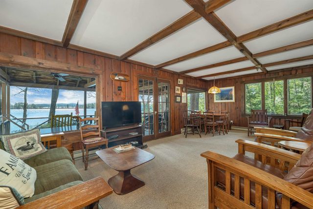 43 Howard Road, Holderness, NH 03245