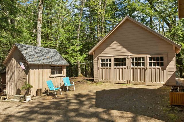 43 Howard Road, Holderness, NH 03245