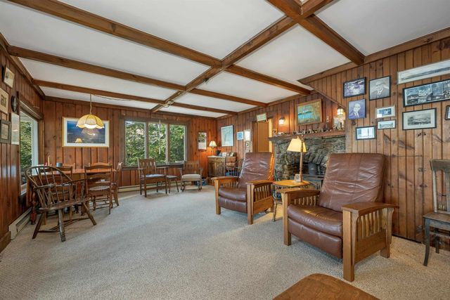 43 Howard Road, Holderness, NH 03245