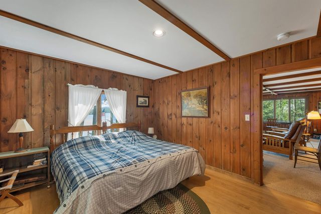43 Howard Road, Holderness, NH 03245