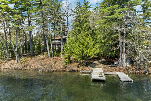 43 Howard Road, Holderness, NH 03245