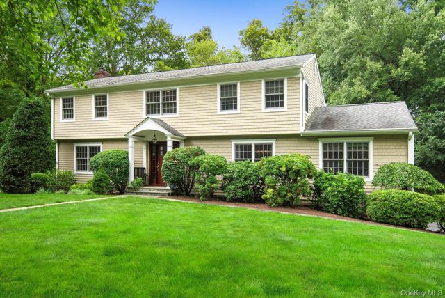 12 Suzanne Lane, Chappaqua, NY 10514