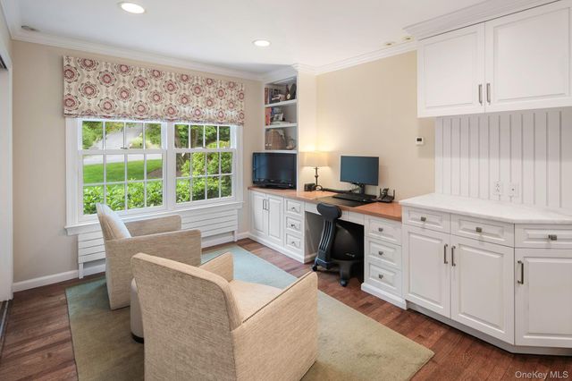 12 Suzanne Lane, Chappaqua, NY 10514