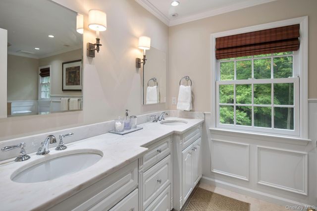 12 Suzanne Lane, Chappaqua, NY 10514