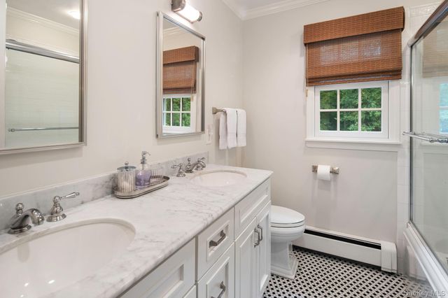 12 Suzanne Lane, Chappaqua, NY 10514