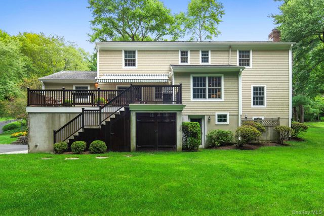 12 Suzanne Lane, Chappaqua, NY 10514