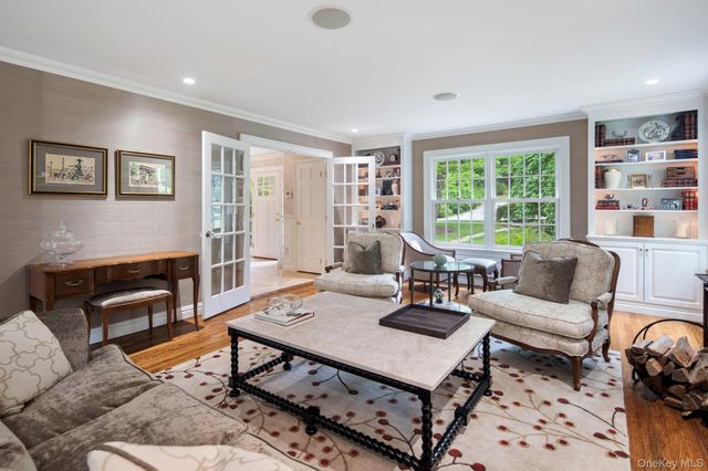 12 Suzanne Lane, Chappaqua, NY 10514