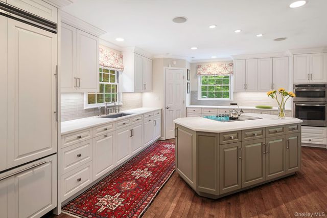 12 Suzanne Lane, Chappaqua, NY 10514