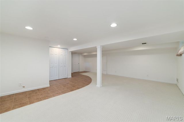 422 Barron Lane, Webster Groves, MO 63119