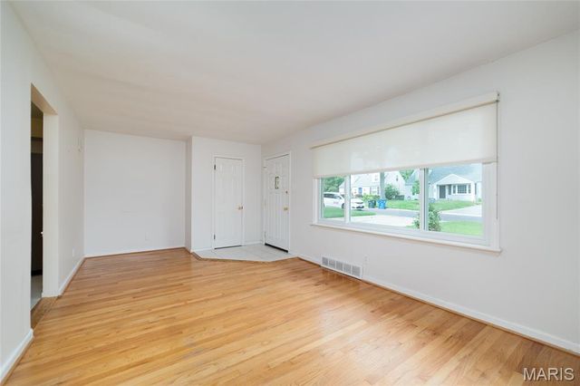422 Barron Lane, Webster Groves, MO 63119