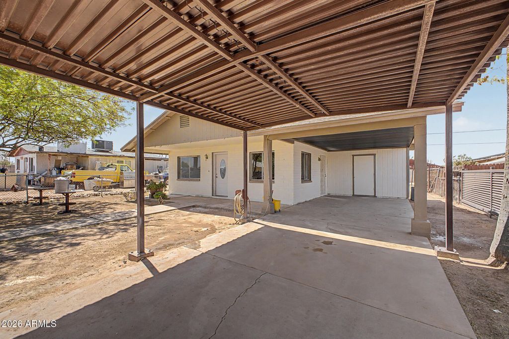 219 N LINCOLN Avenue, Casa Grande, AZ 85122 — exterior