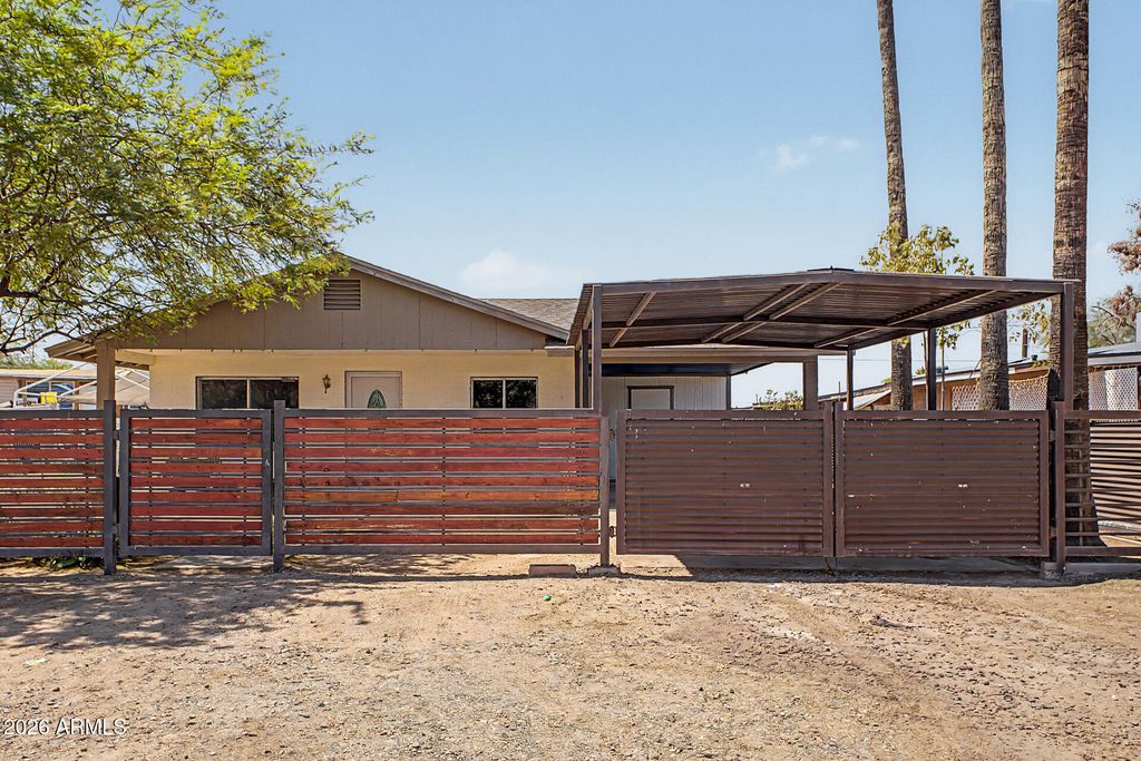 219 N LINCOLN Avenue, Casa Grande, AZ 85122 — photo 2