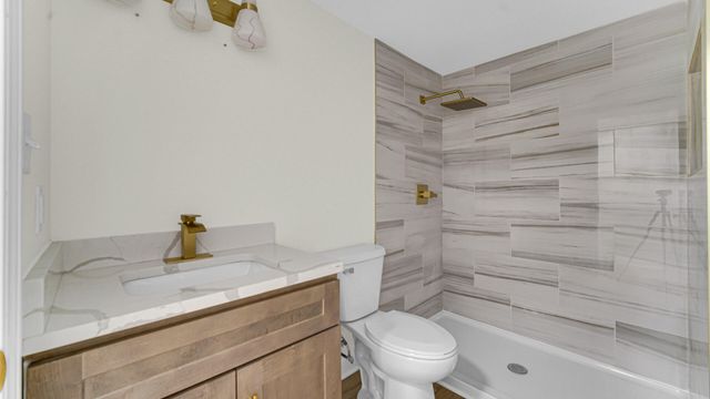 3573 Nebraska Street, Lake Station, IN 46405