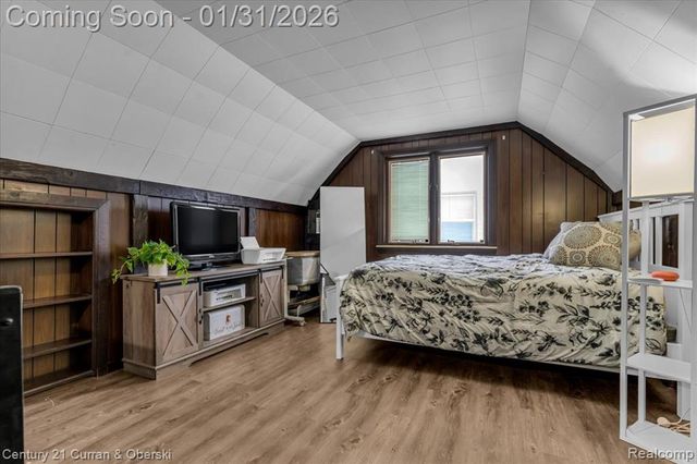 2163 Thomas Street, Lincoln Park, MI 48146