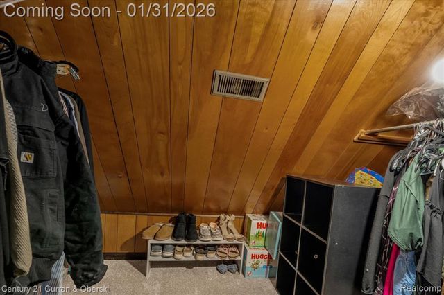 2163 Thomas Street, Lincoln Park, MI 48146