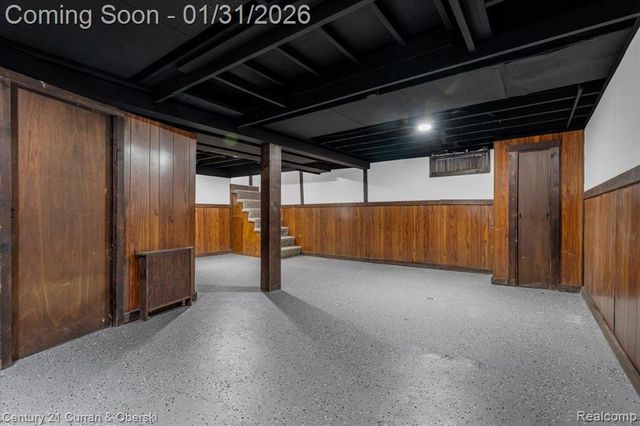 2163 Thomas Street, Lincoln Park, MI 48146