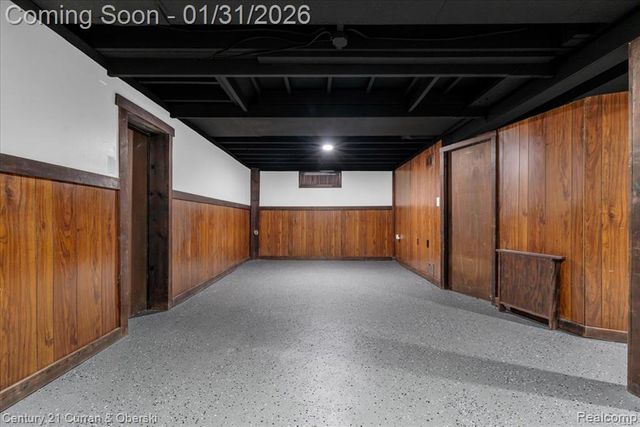 2163 Thomas Street, Lincoln Park, MI 48146