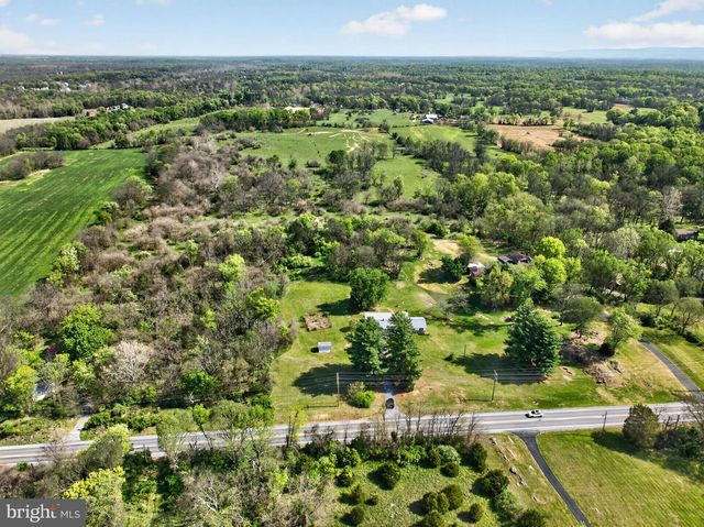 6679 MARTINSBURG PIKE, Shepherdstown, WV 25443