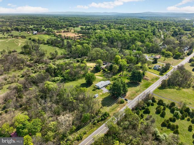 6679 MARTINSBURG PIKE, Shepherdstown, WV 25443