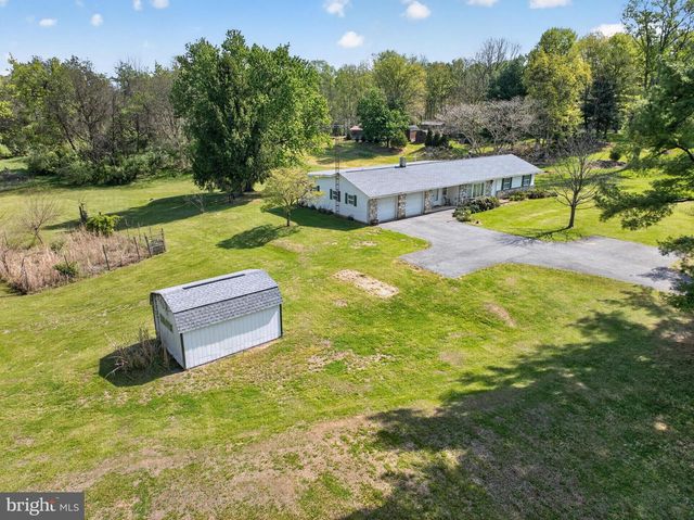 6679 MARTINSBURG PIKE, Shepherdstown, WV 25443