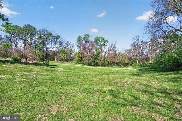 6679 MARTINSBURG PIKE, Shepherdstown, WV 25443