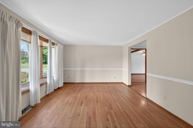 6679 MARTINSBURG PIKE, Shepherdstown, WV 25443