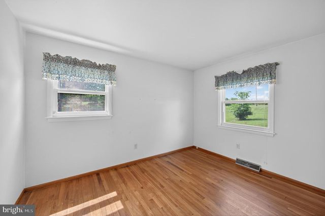 6679 MARTINSBURG PIKE, Shepherdstown, WV 25443