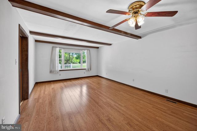 6679 MARTINSBURG PIKE, Shepherdstown, WV 25443