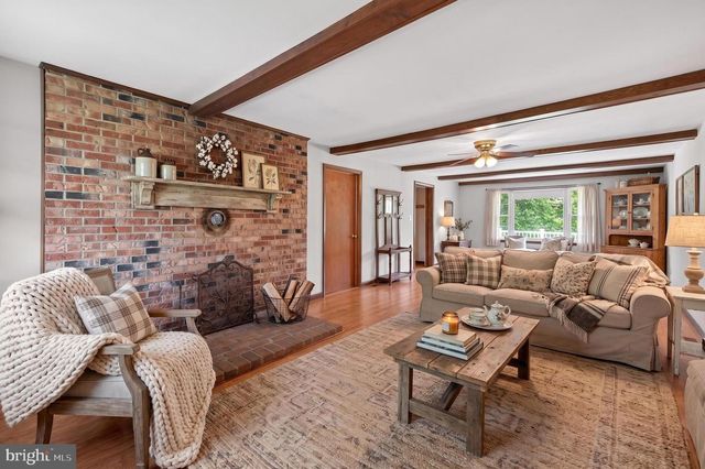 6679 MARTINSBURG PIKE, Shepherdstown, WV 25443