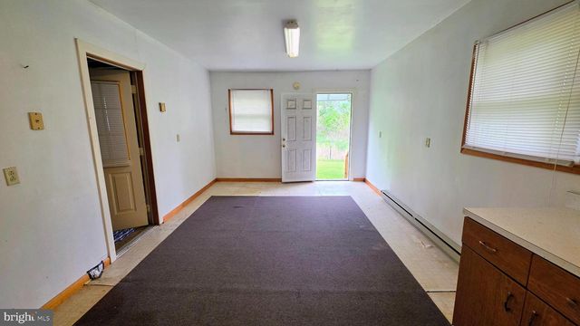 6679 MARTINSBURG PIKE, Shepherdstown, WV 25443