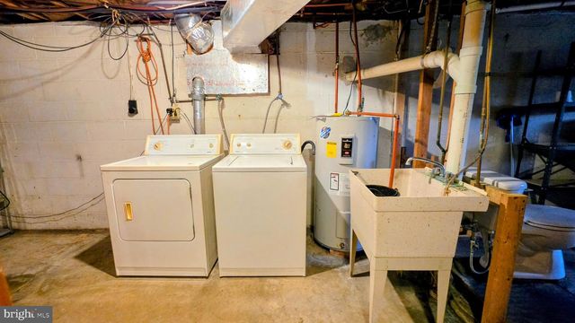 6679 MARTINSBURG PIKE, Shepherdstown, WV 25443