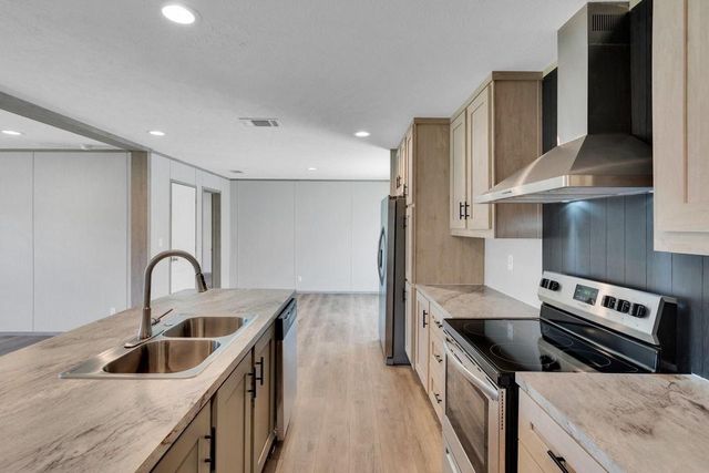 5426 Highview Drive, Granbury, TX 76048