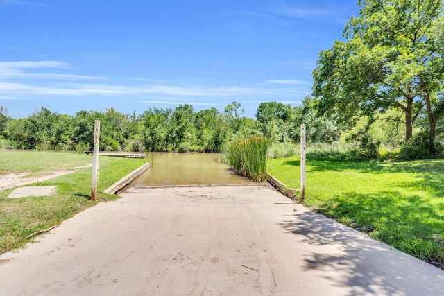 5426 Highview Drive, Granbury, TX 76048