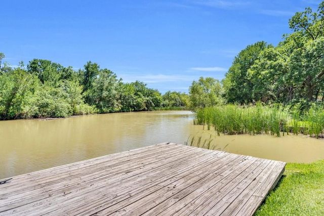 5426 Highview Drive, Granbury, TX 76048