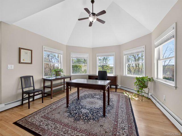 18 Almond Tree Lane, Warwick, NY 10990