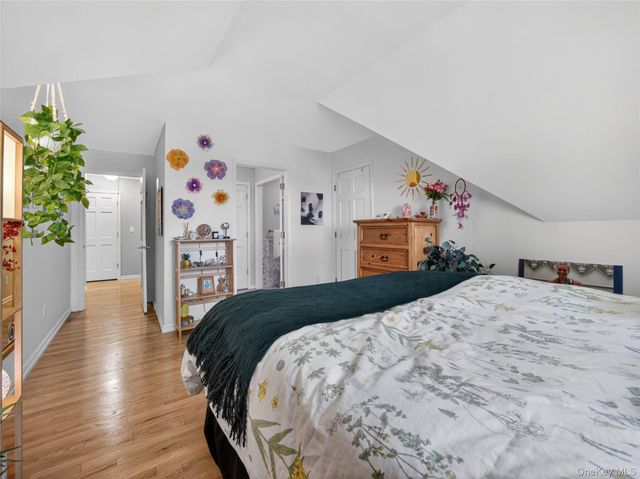 18 Almond Tree Lane, Warwick, NY 10990