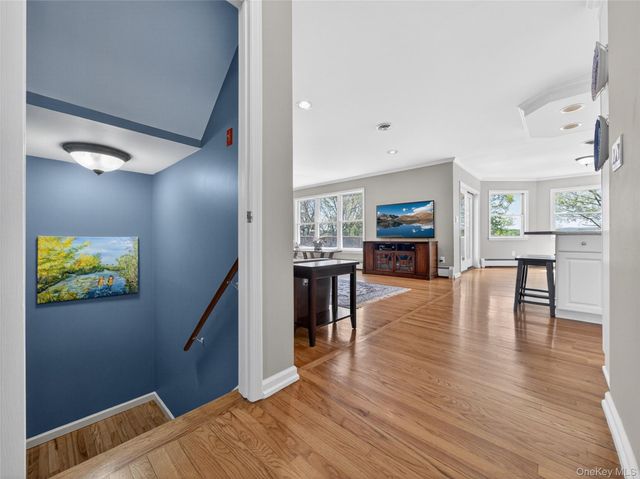 18 Almond Tree Lane, Warwick, NY 10990
