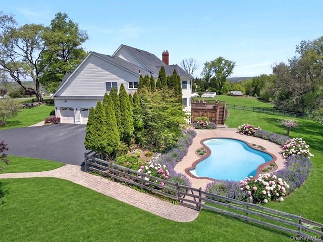 18 Almond Tree Lane, Warwick, NY 10990