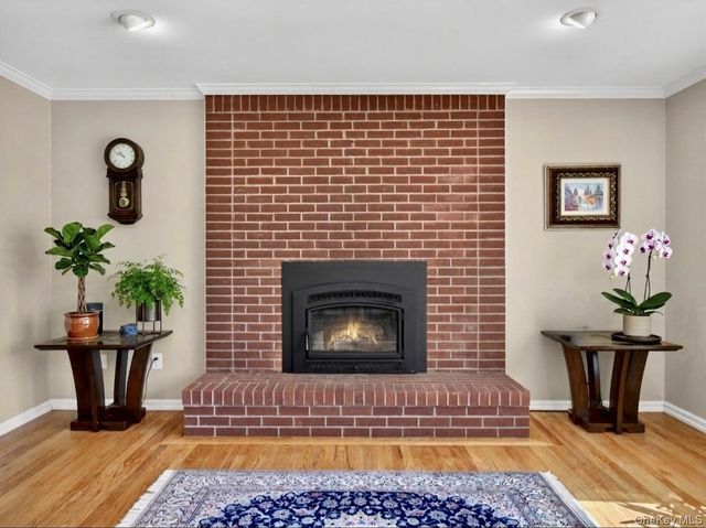 18 Almond Tree Lane, Warwick, NY 10990