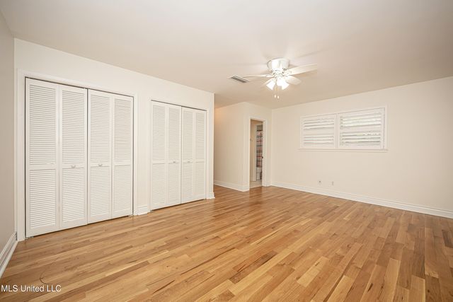 1107 Le Badine Court, Ocean Springs, MS 39564