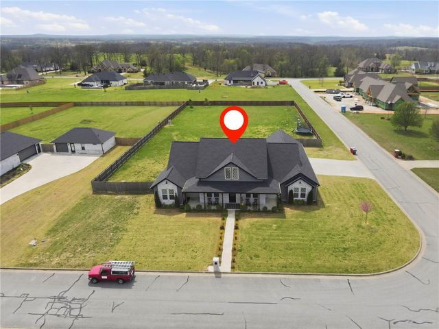 18157 Pepper Hills Drive, Siloam Springs, AR 72761