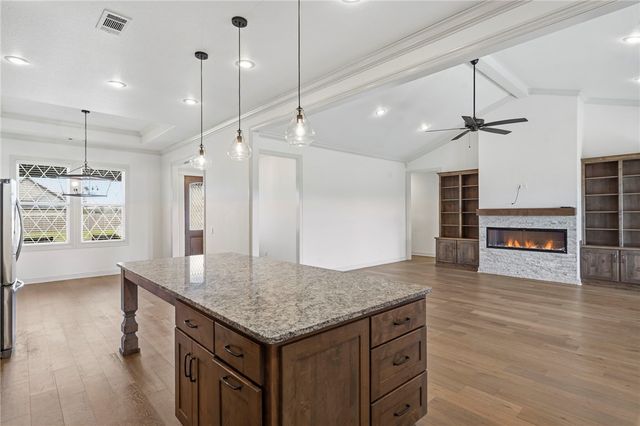 18157 Pepper Hills Drive, Siloam Springs, AR 72761